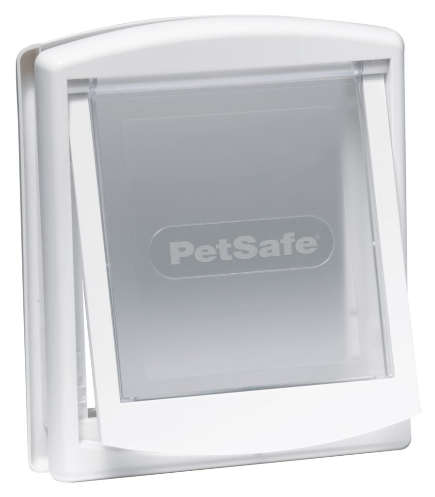 Oferton: PetSafe Staywell Original – Puerta para Perros Medianos y Gatos – Entrada y Salida – Puerta para Mascotas con Panel de Cierre Incluido – Blanco – M