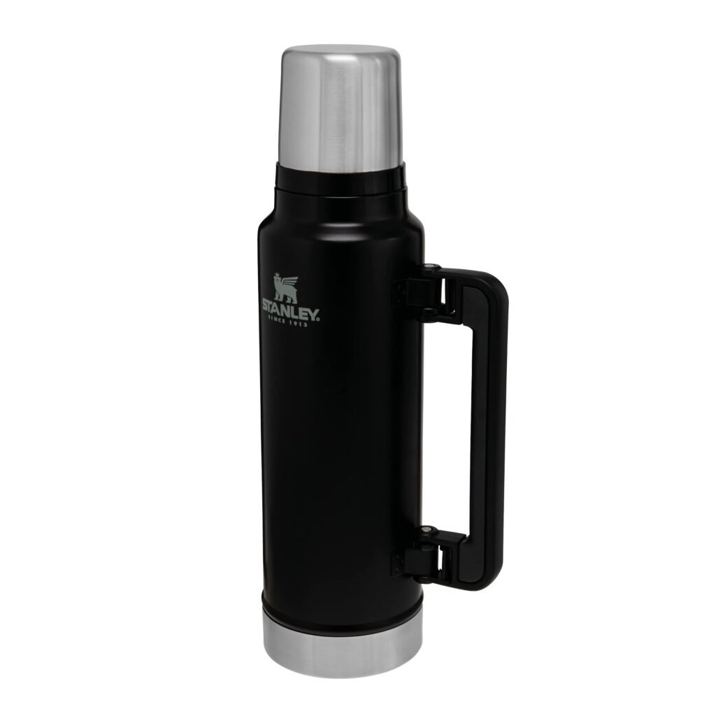 Oferton: Stanley Classic Legendary Botella Termica – Mantiene Frío o Calor 15-45 Horas – Termo Cafe – Cantimplora Acero Inoxidable – Sin BPA – Apto Para Lavavajillas