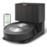 Oferton: iRobot Robot Aspirador con conexión Wi-Fi Roomba® j7+ con Vaciado automático de la Suciedad – Dos cepillos de Goma multisuperficie – Ideal para Mascotas – Aprende, mapea y se Adapta a tu hogar
